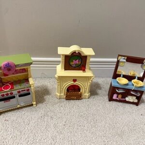 Fisher-Price loving family. Christmas fireplace, bathroom vanity, kitchen stove